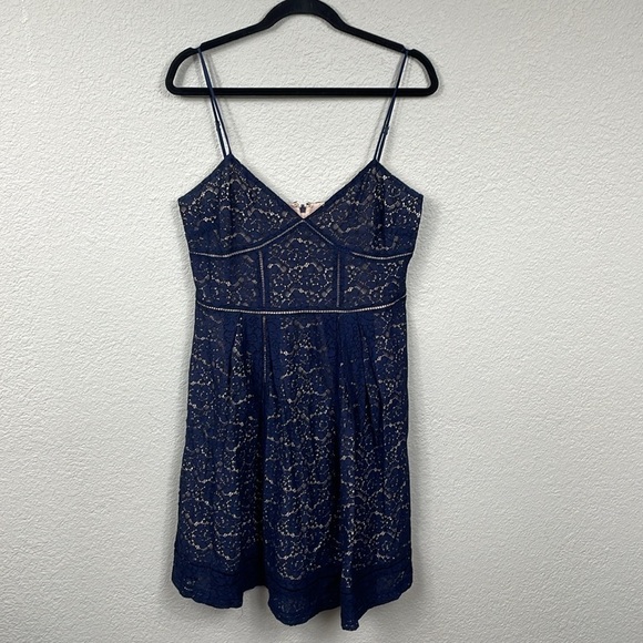 Joie Solandra Sleeveless Lace Dress Navy Blue A Line Party Cocktail Sz 10 - Picture 3 of 12